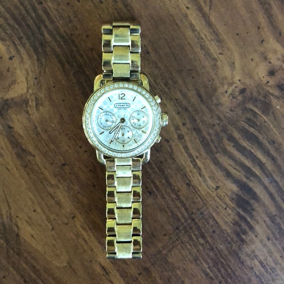 Coach Watch - Picture 1 of 4